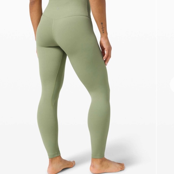 LAST CHANCE Lululemon Align Leggings 25” Size 8 Willow Green - Picture 2 of 7